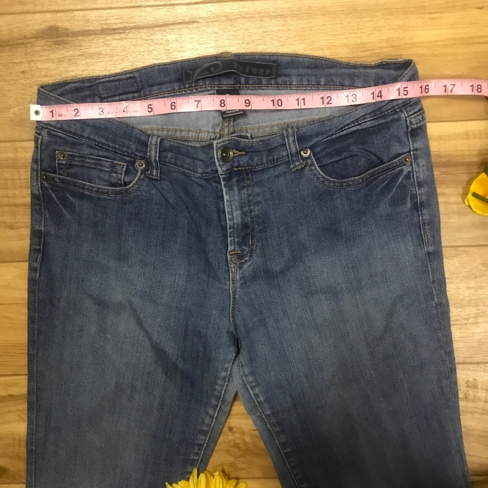 Refuge Jeans - Picture 6 of 7